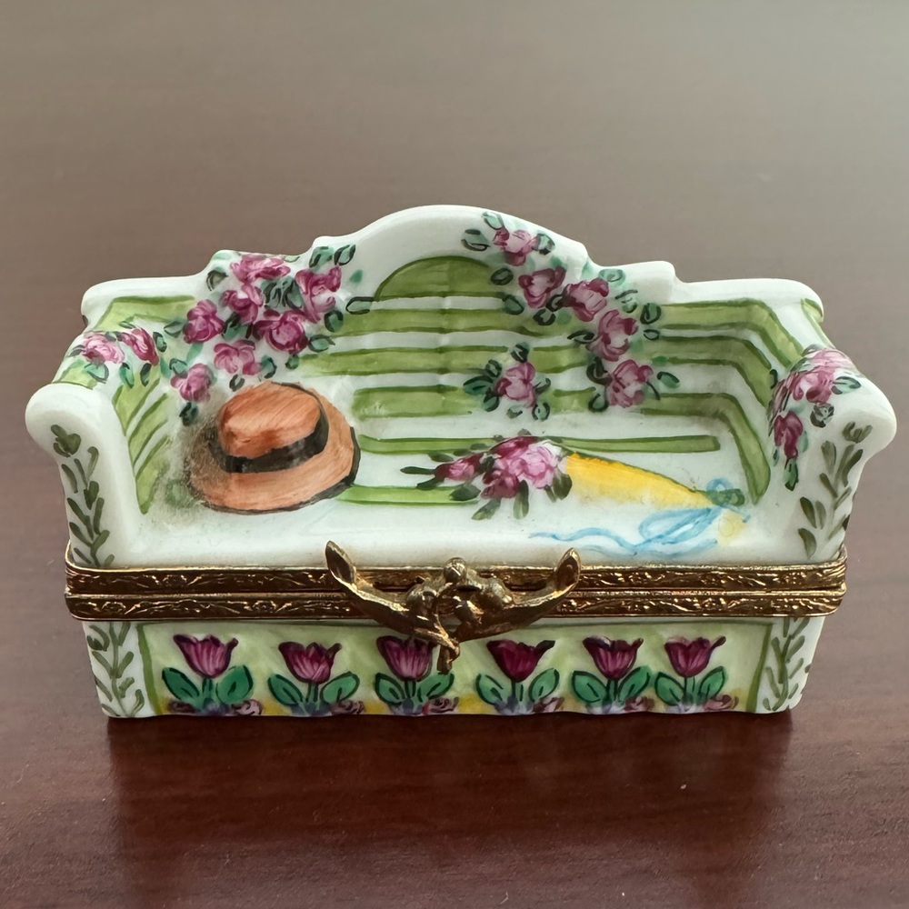 Artoria Lutyens Garden Bench Artoria Limoges Box Porcelain Figurine